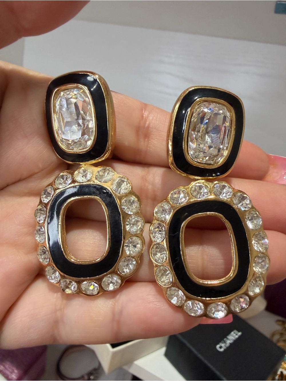 Runway Dior Earrings - Picture 6 of 8